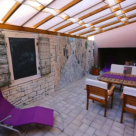 Sfinga Appartamento Zara